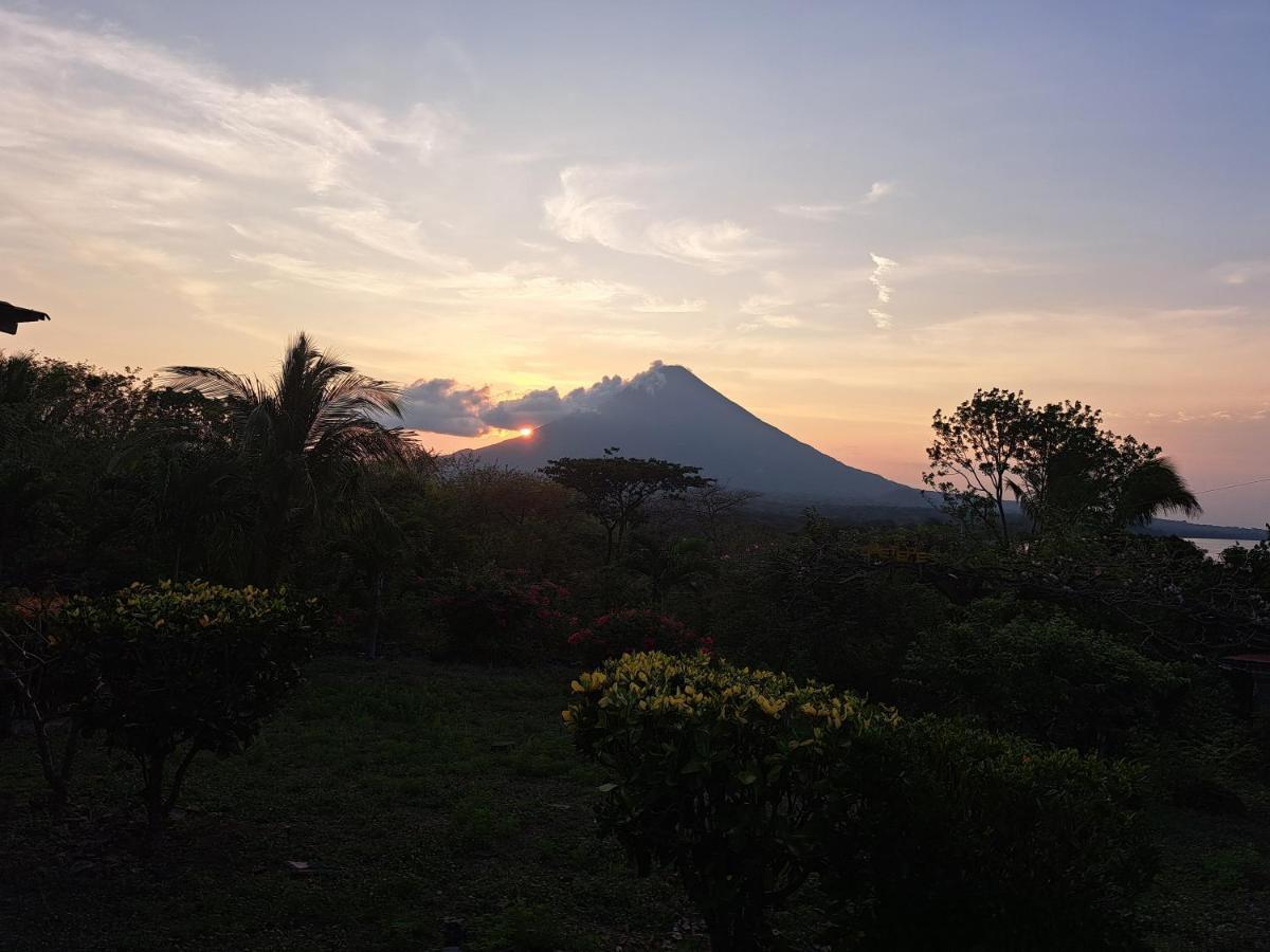 Hostel Santa Cruz Ometepe Altagracia Exterior photo
